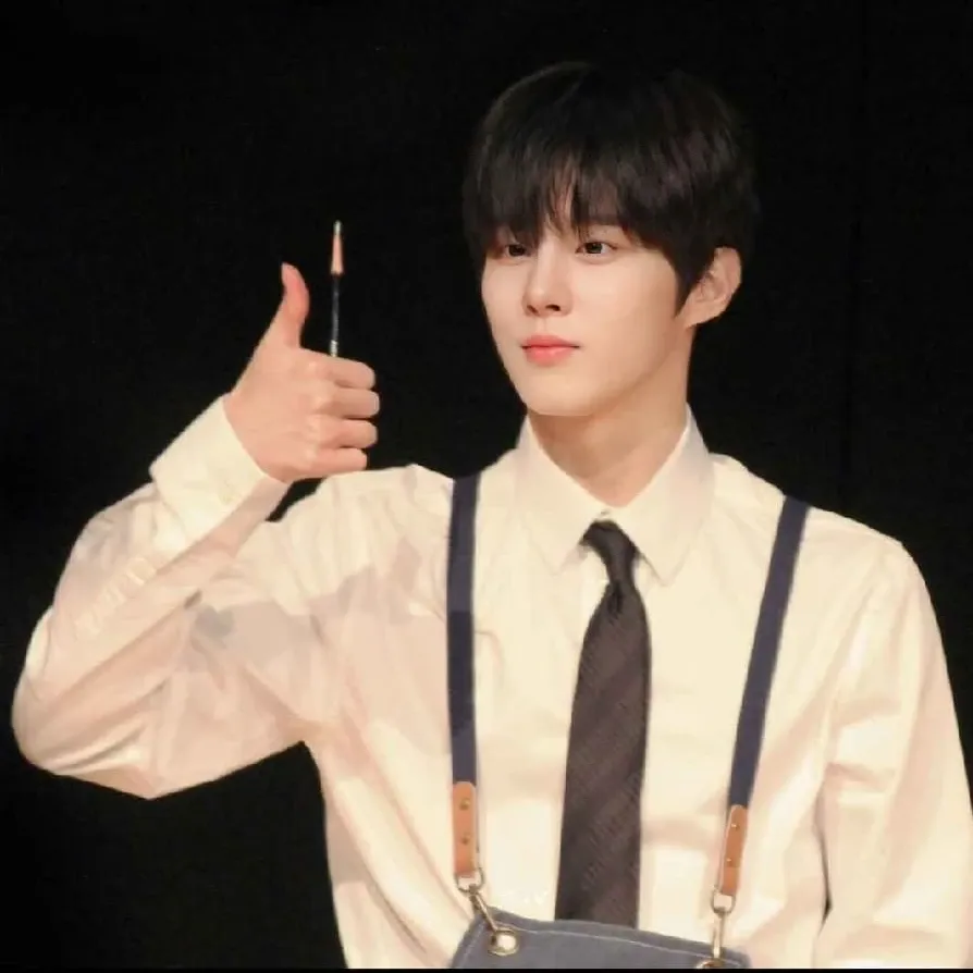 김우석의 최신 사진