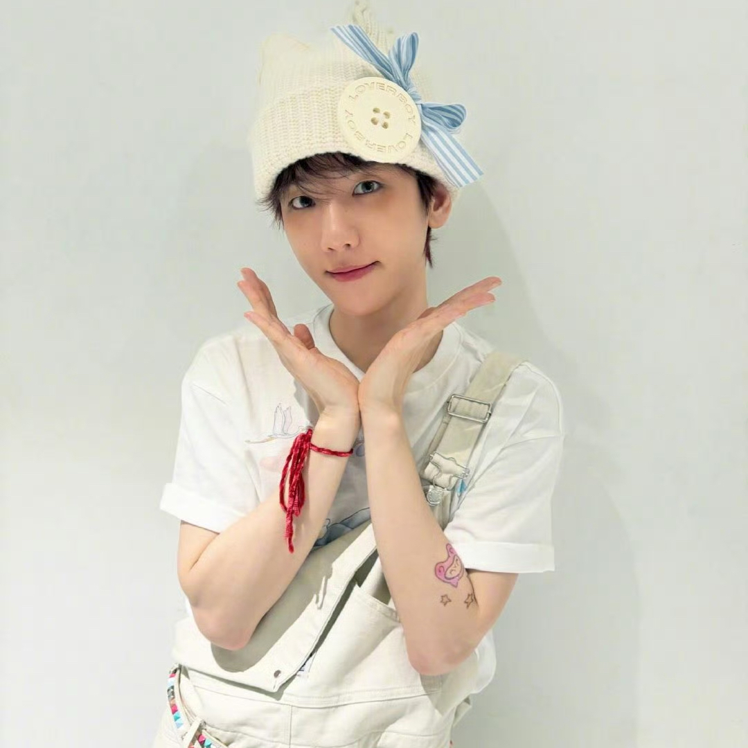 백현 (EXO) 최근 활동샷