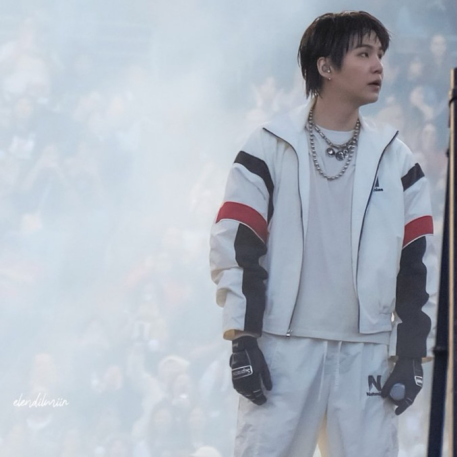 Foto terbaru SUGA (BTS)