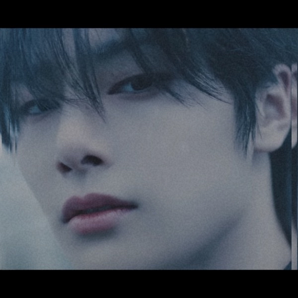 Behind-the-scenes cut of I.N (Stray Kids)