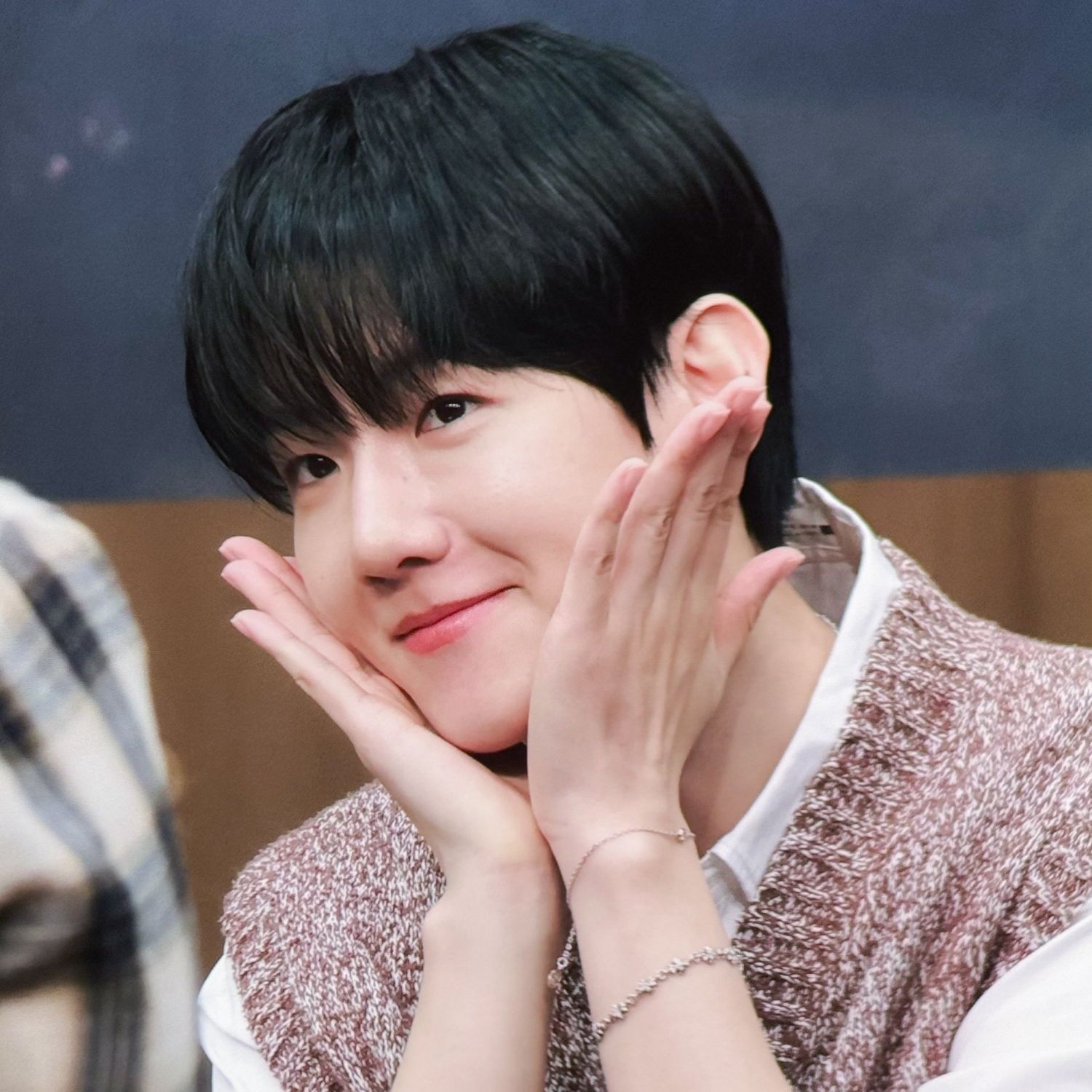 Behind-the-scenes cut of Baekhyun (EXO)