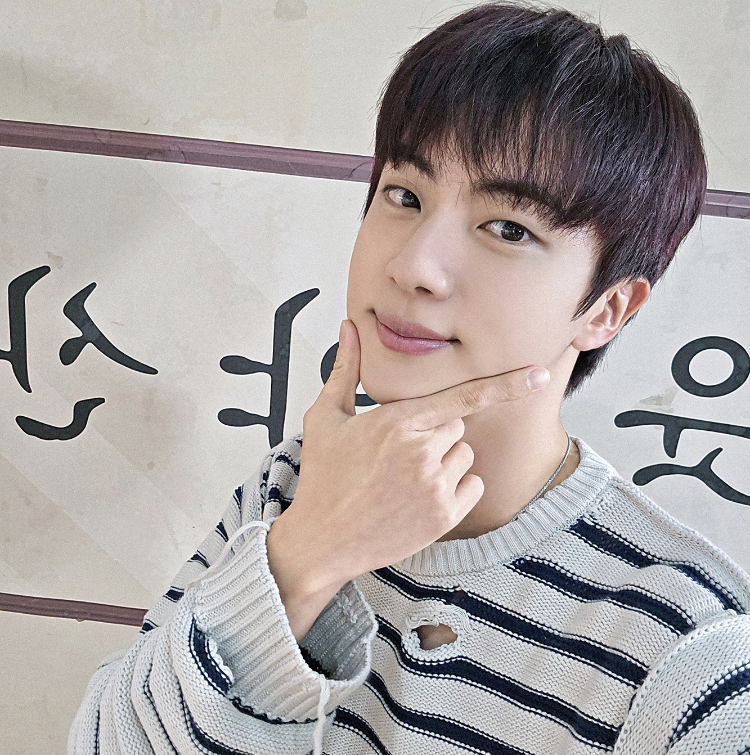 진 (방탄소년단)의 비하인드 컷