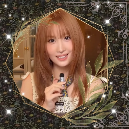 Potret di balik layar Momo (TWICE)