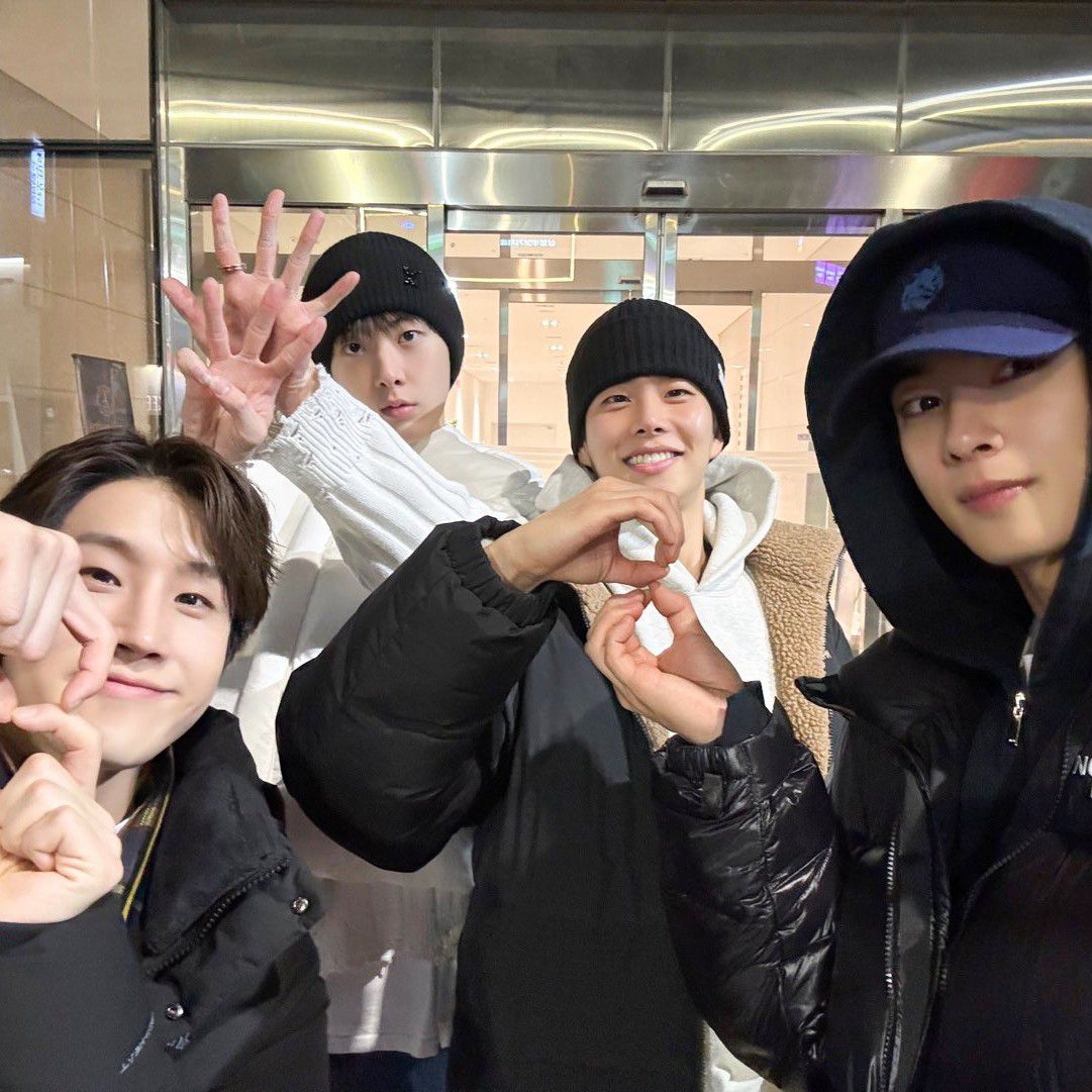 A moment captured by ASTRO's fan