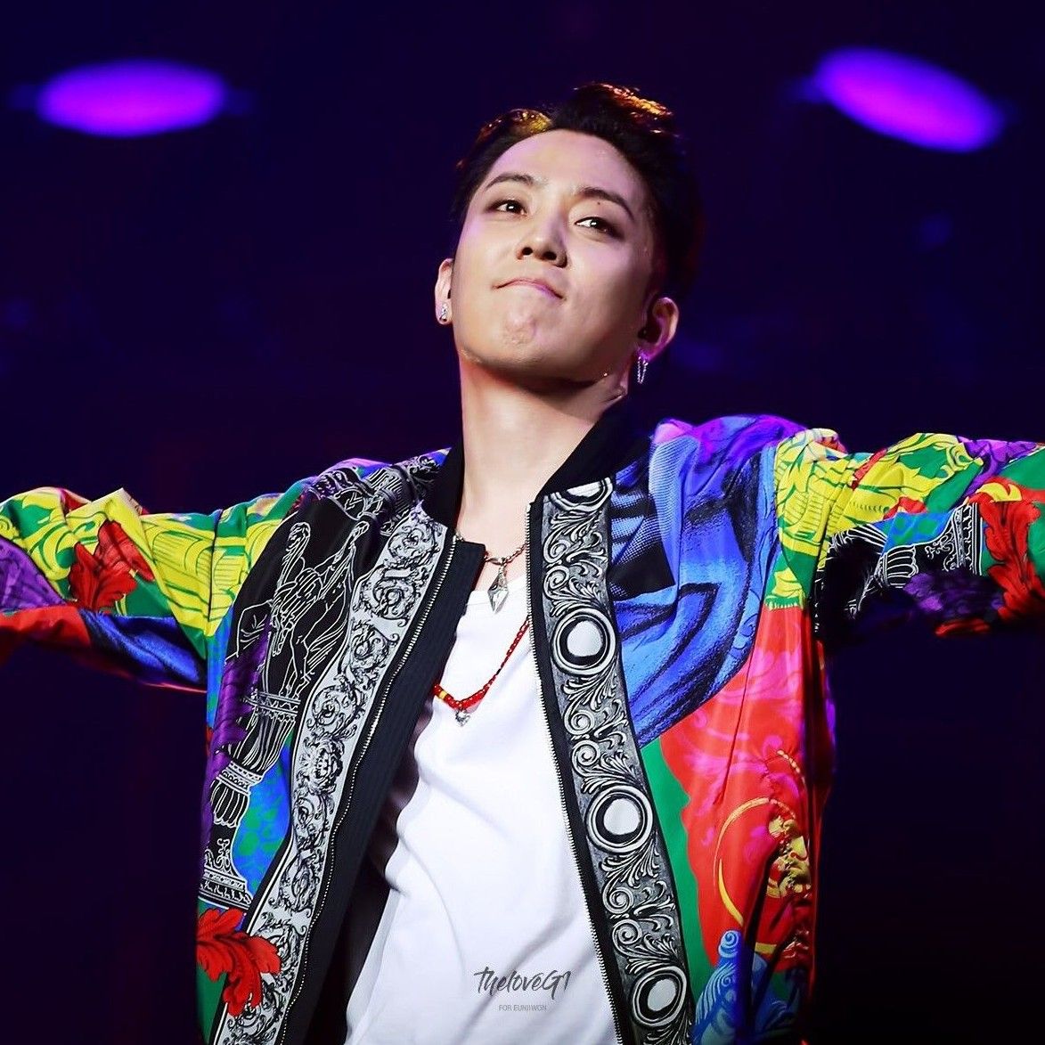 A moment captured by Eun Jiwon (SECHSKIES)'s fan