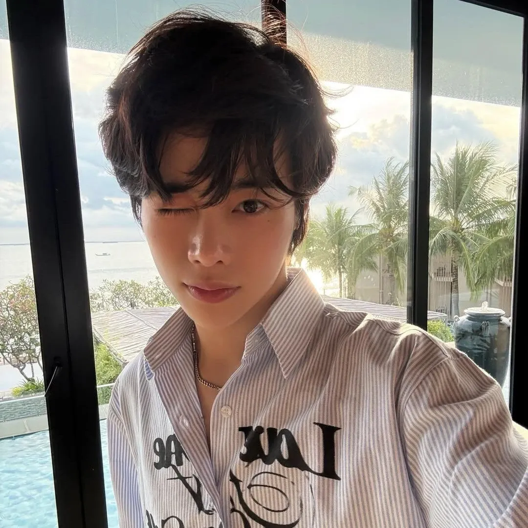Behind-the-scenes cut of Hanbin (TEMPEST)