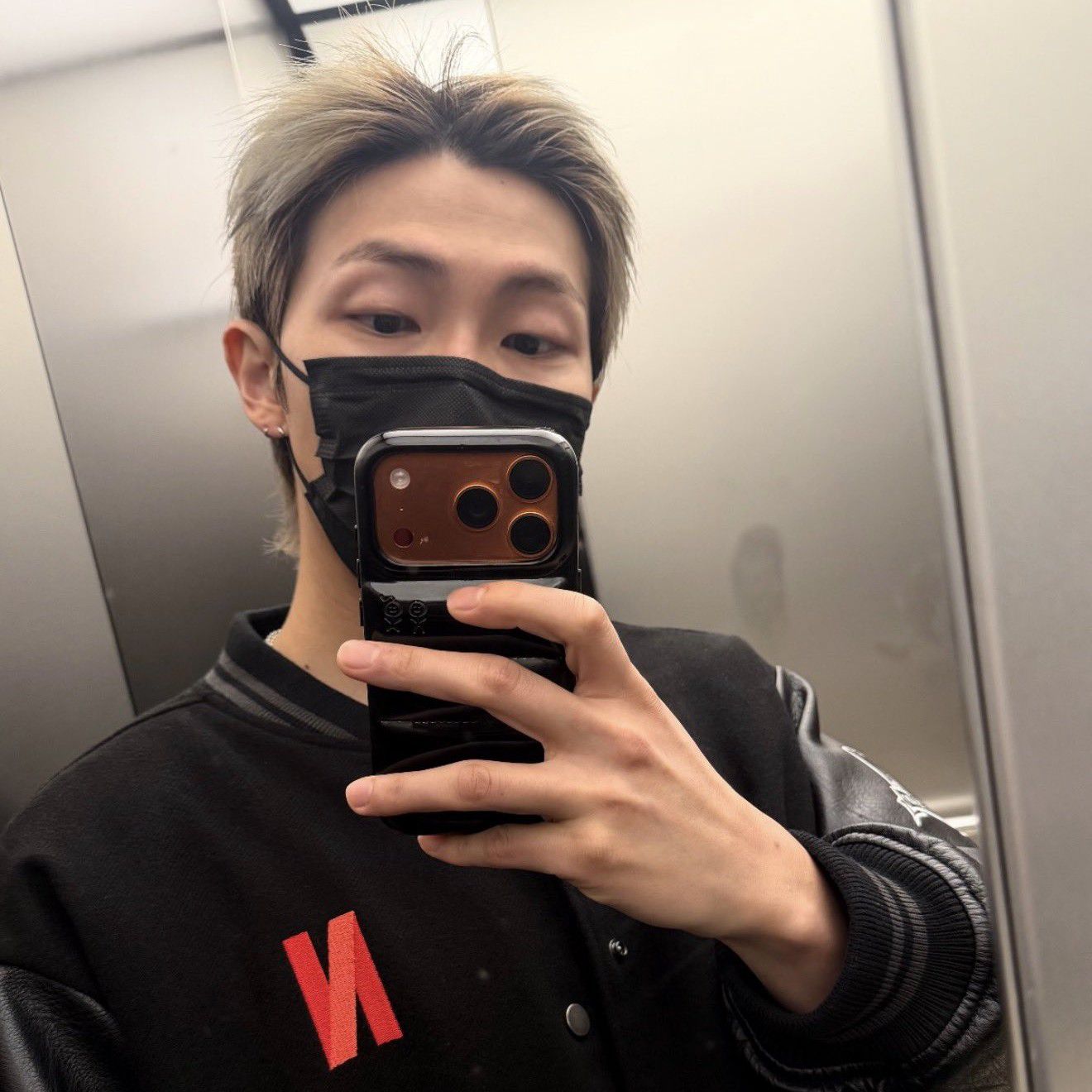 RM (防弹少年团)的幕后花絮