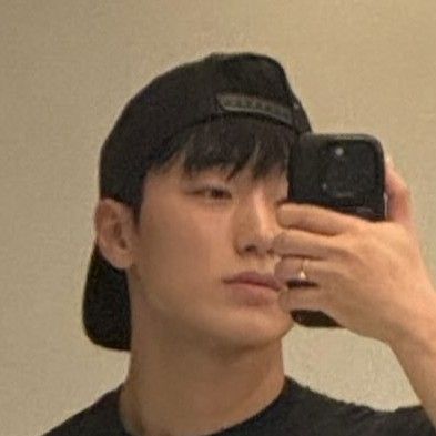 A moment captured by San (ATEEZ)'s fan