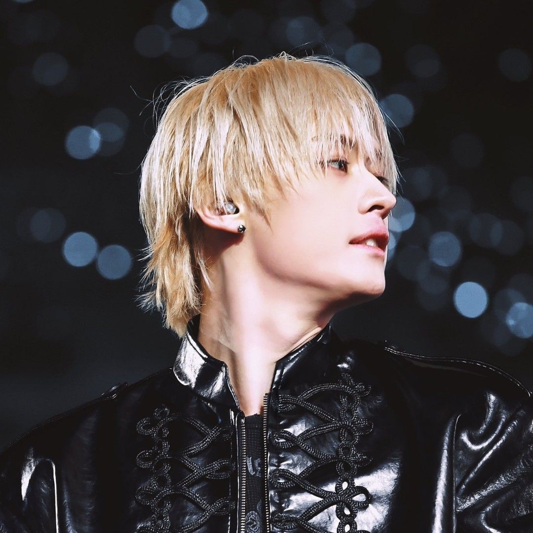 Lee Know (Stray Kids)粉丝拍下的瞬间