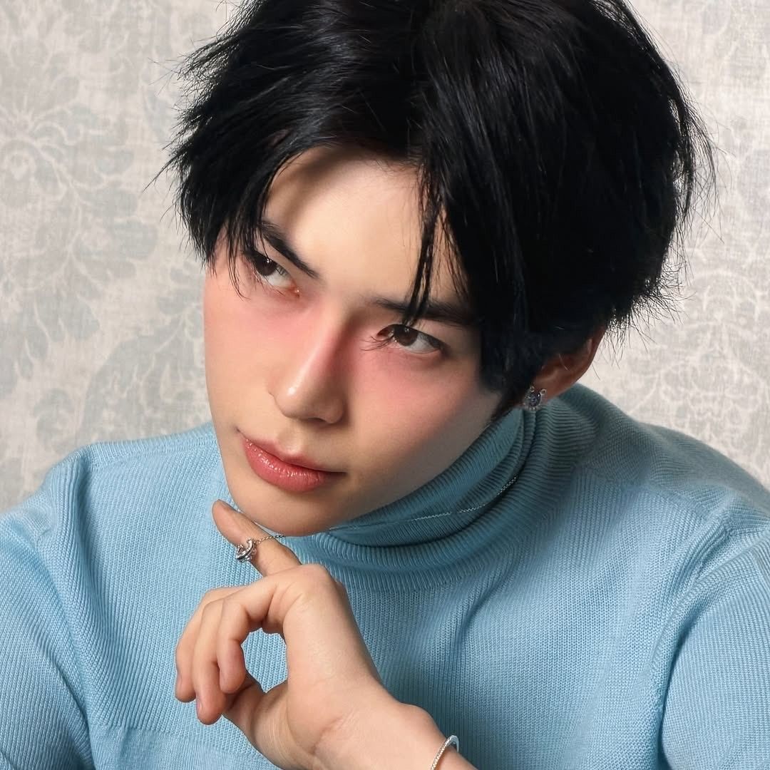 성한빈 (제로베이스원) 최근 활동샷