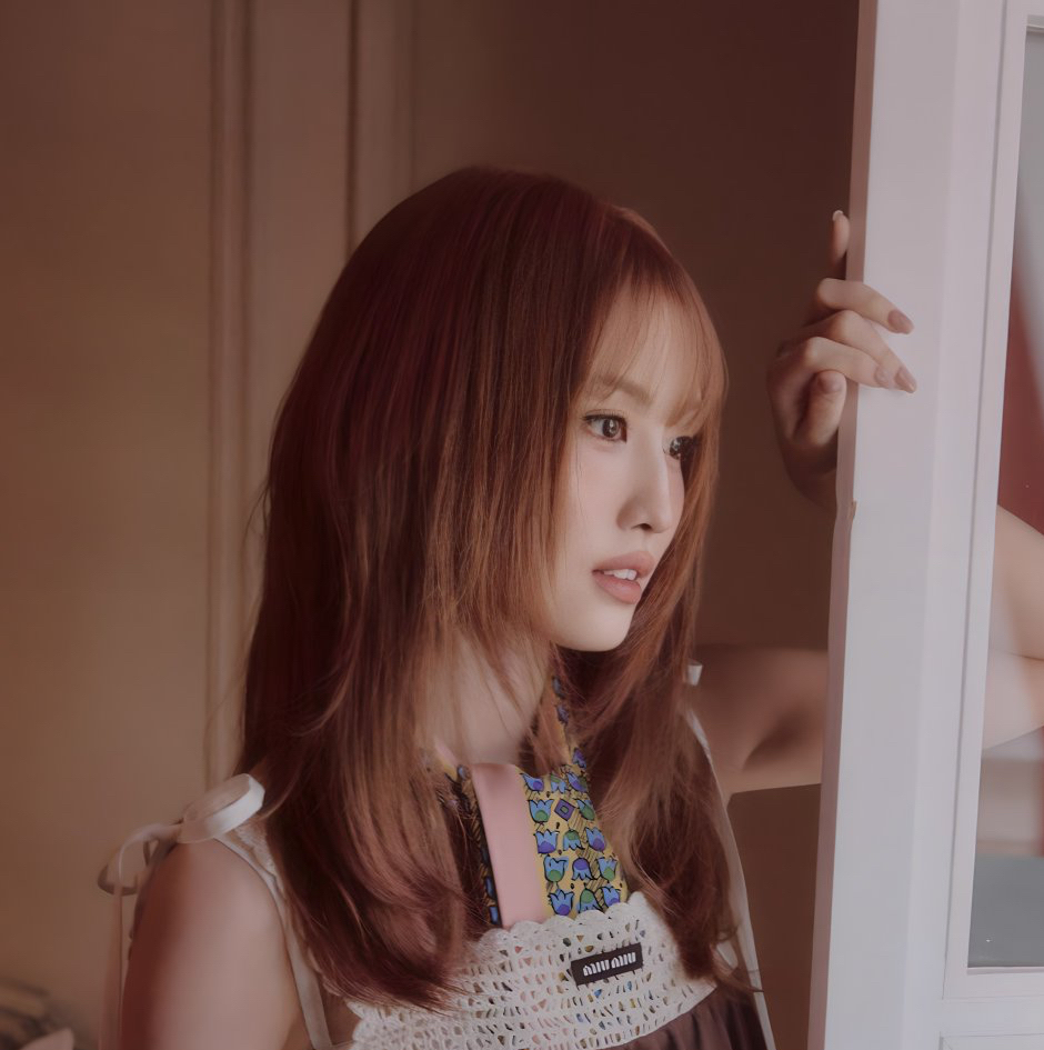 Latest photo of Momo (TWICE)