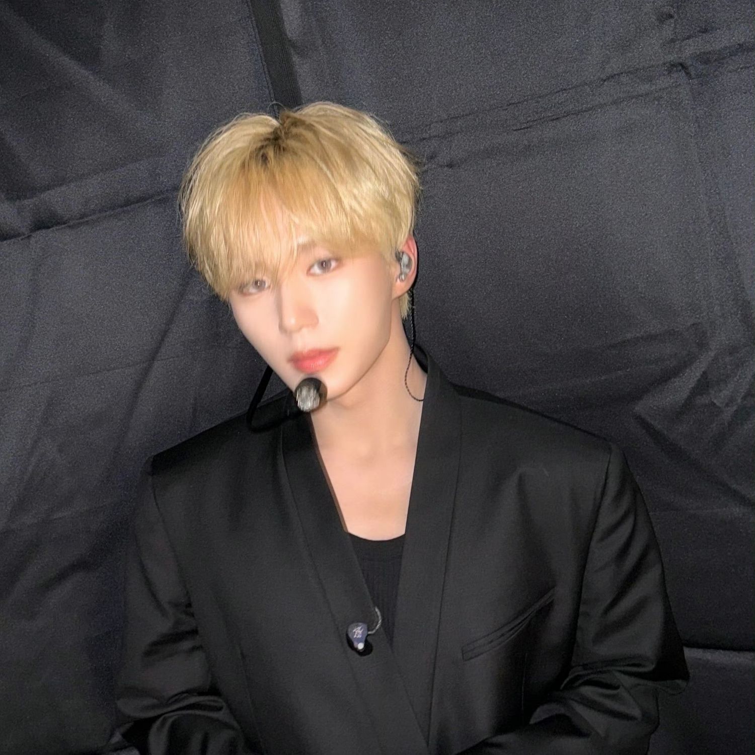 Behind-the-scenes cut of Kim Junseo (ALPHA DRIVE ONE)