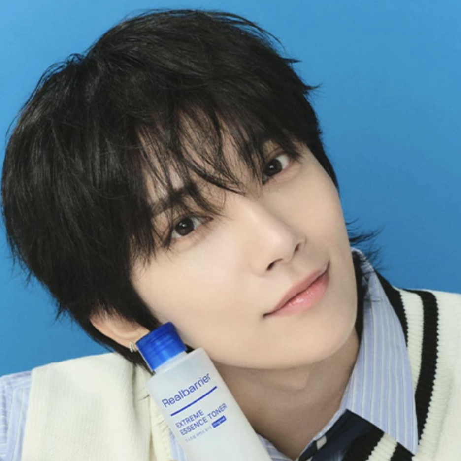 Recent activity shot of Joshua (SEVENTEEN)