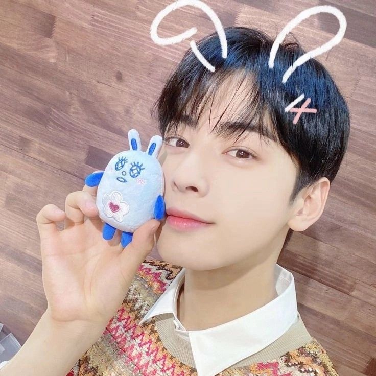 Recent activity shot of Eunwoo (ASTRO)