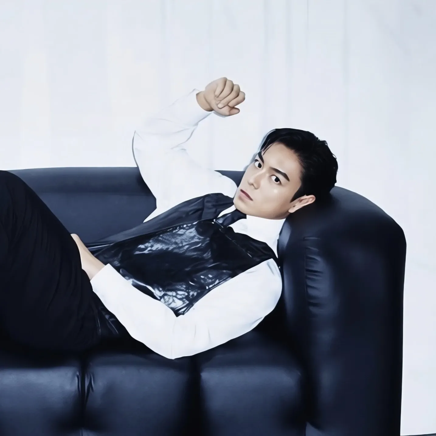Behind-the-scenes cut of T.O.P