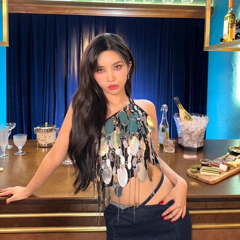 Behind-the-scenes cut of Soyeon (i-dle)