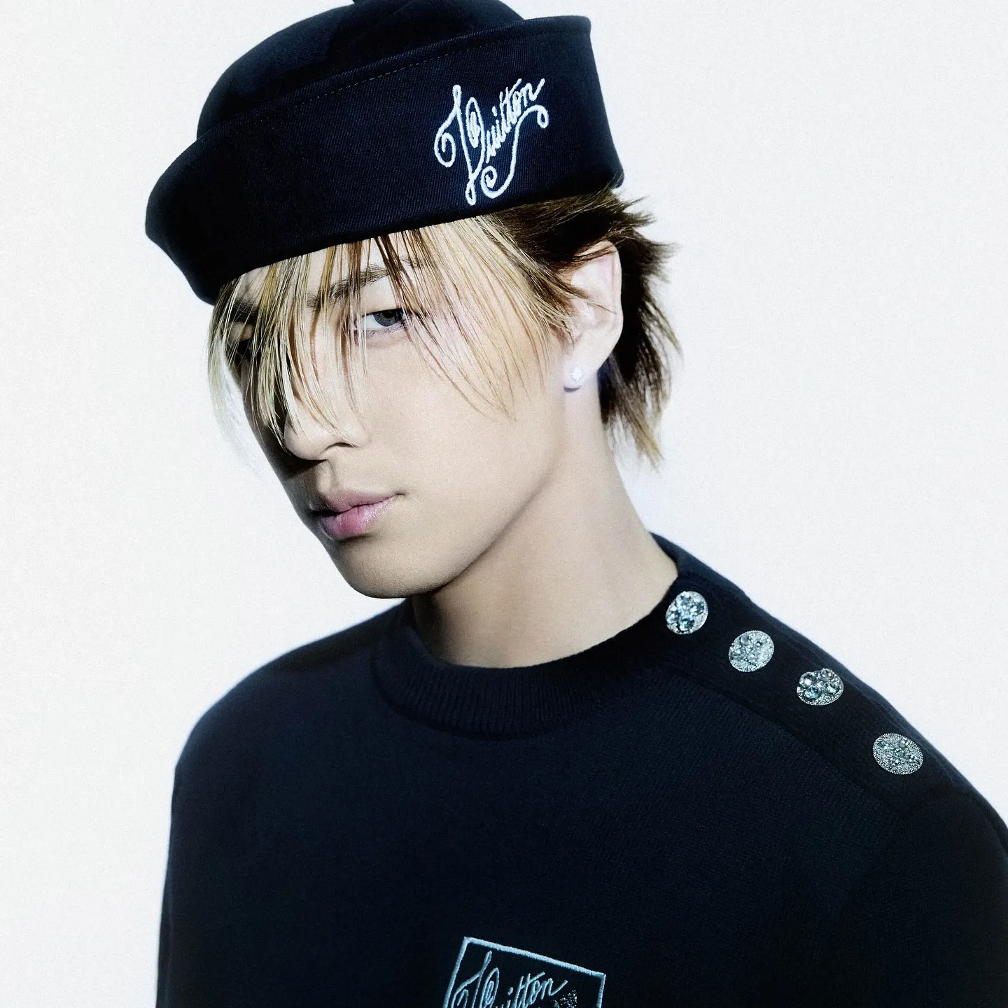 Recent activity shot of Taeyang (BIGBANG)
