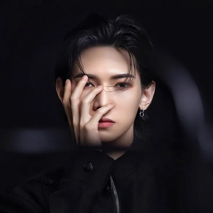 Recent activity shot of Yeosang (ATEEZ)