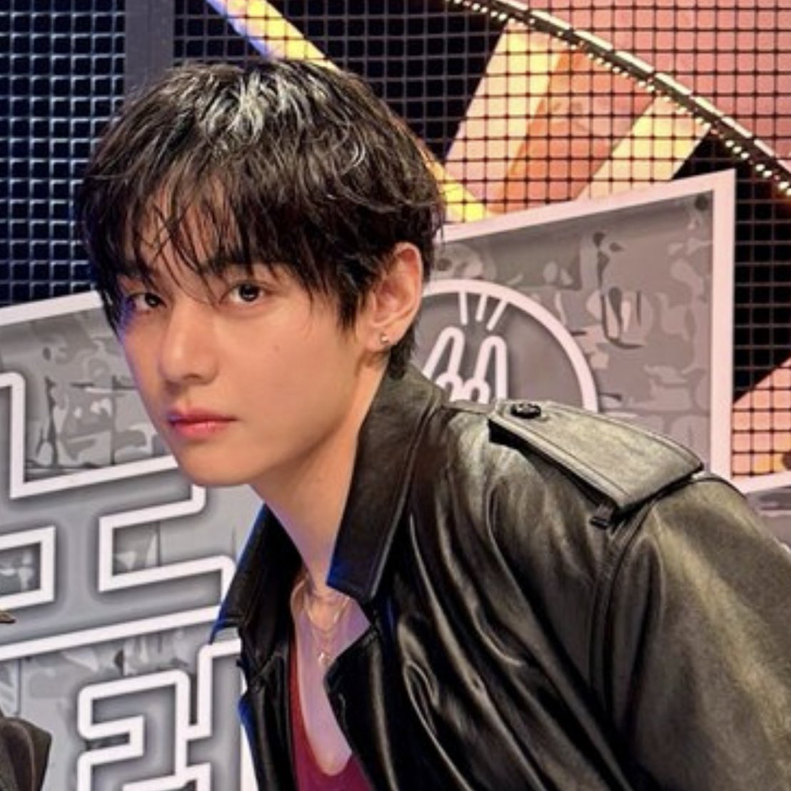 A moment captured by V (BTS)'s fan