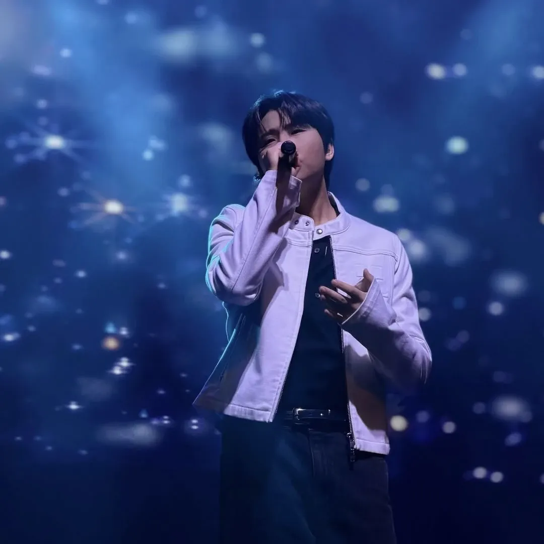 A moment captured by Jung Seunghwan's fan