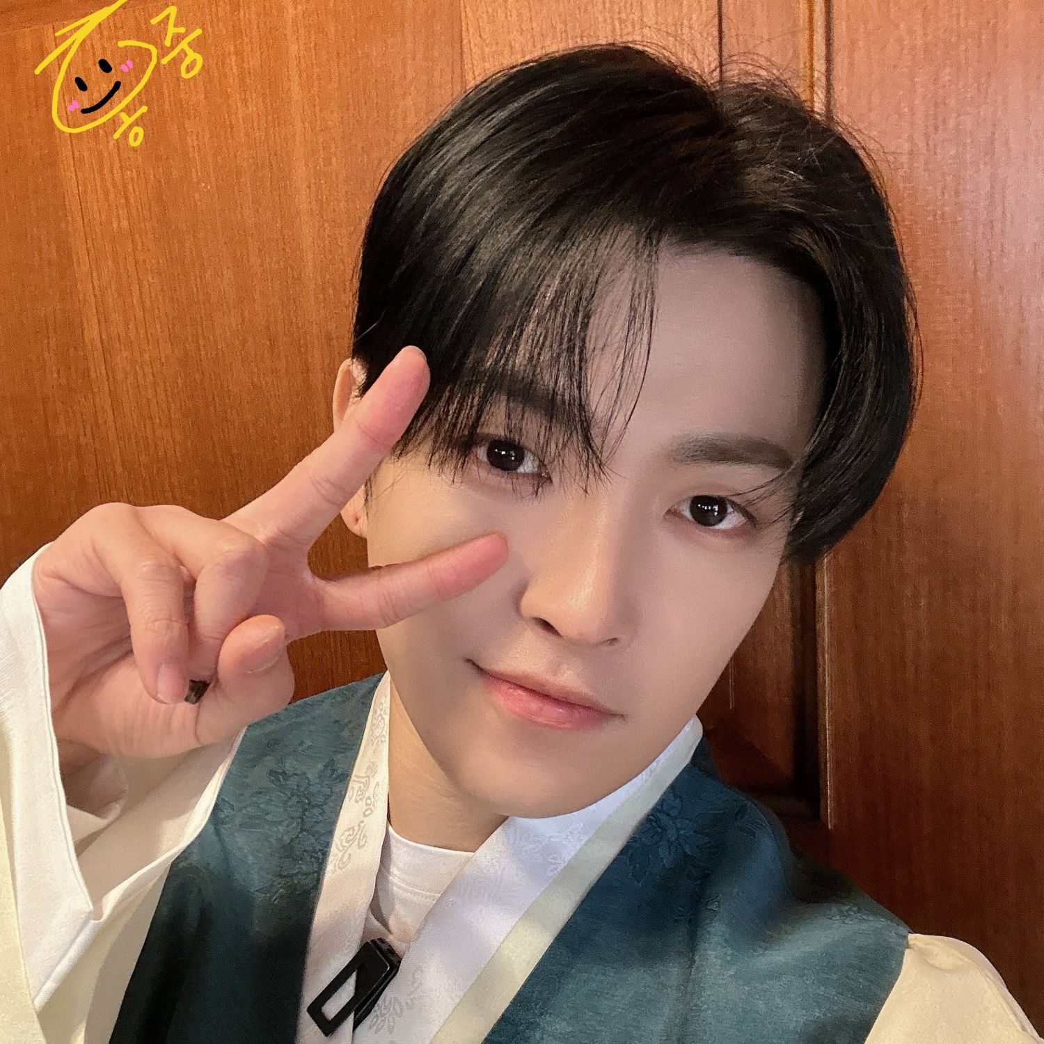 에이티즈 최근 활동샷