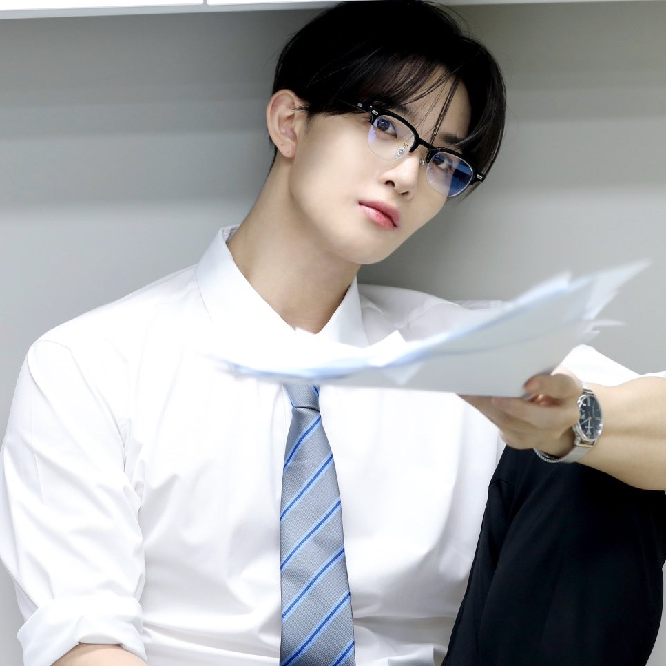 Recent activity shot of Bae Jinyoung