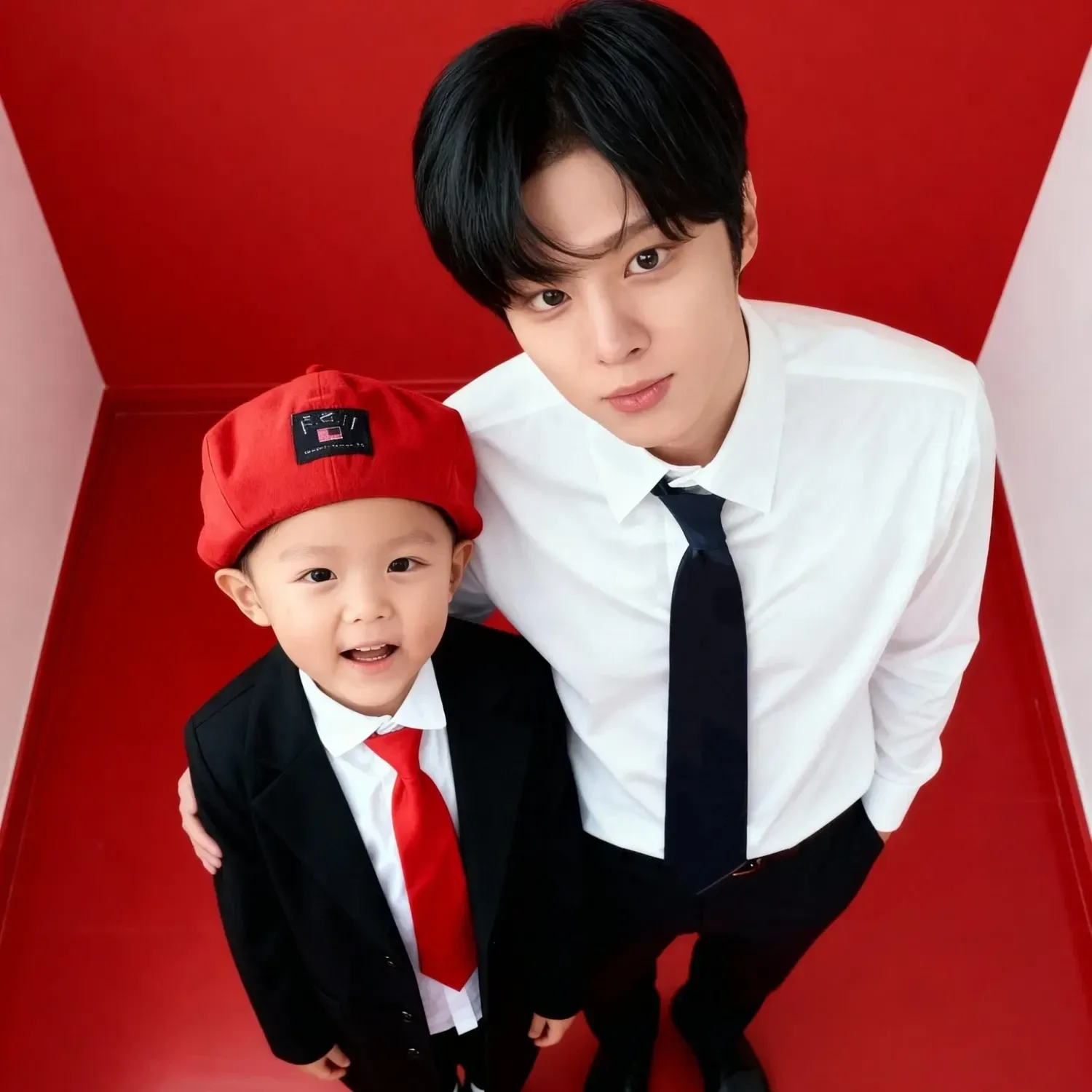A moment captured by Kim Wooseok's fan