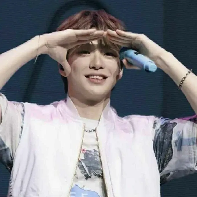 Foto aktivitas terbaru Kang Daniel