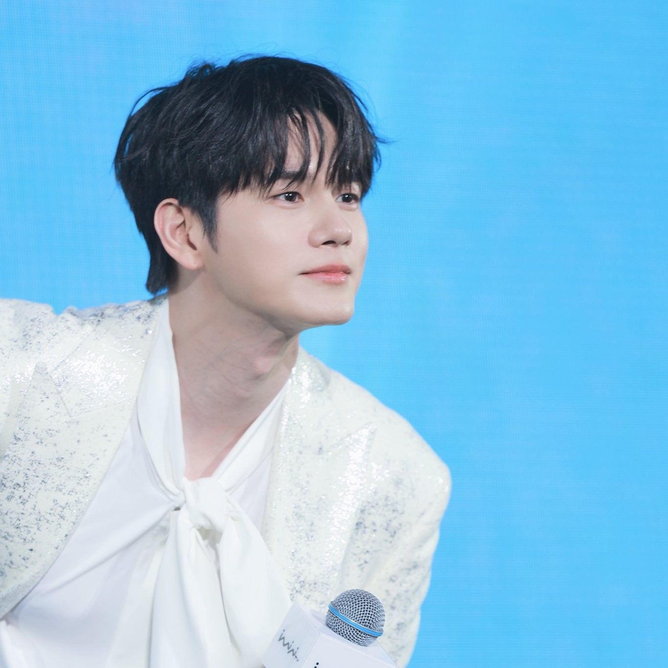 옹성우 최근 활동샷