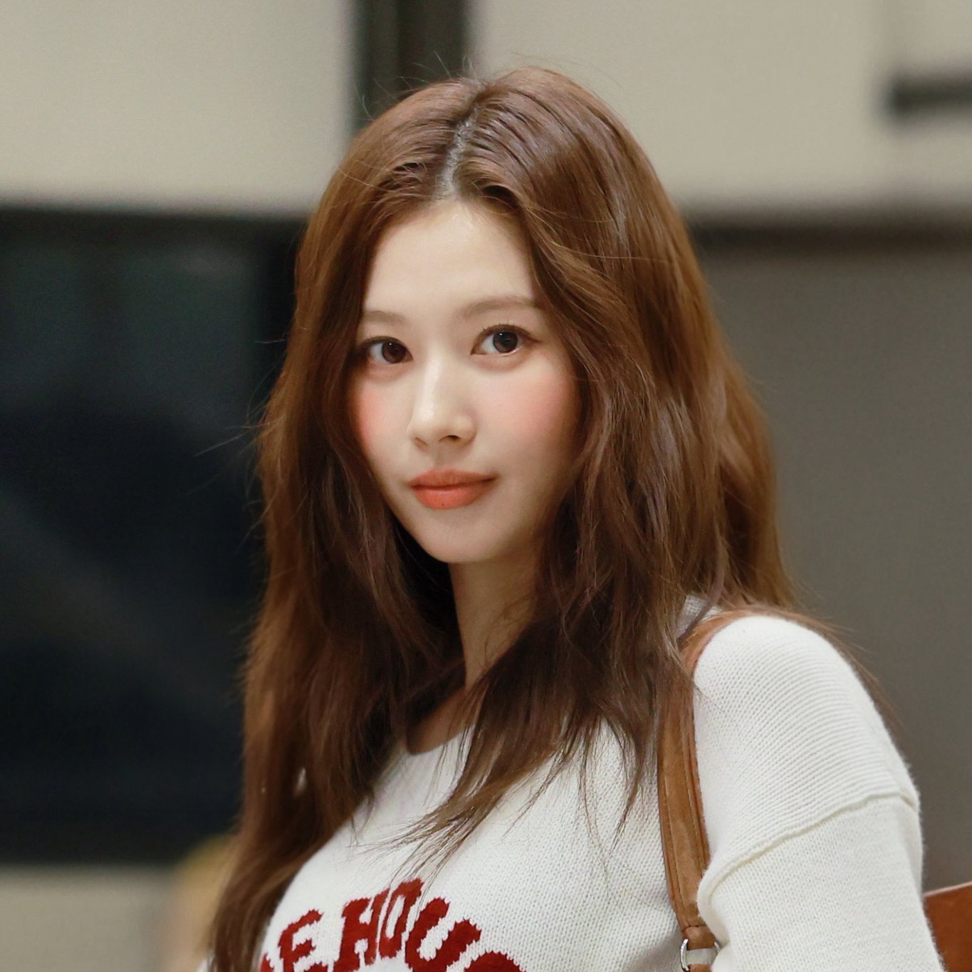 Foto terbaru Sana (TWICE)