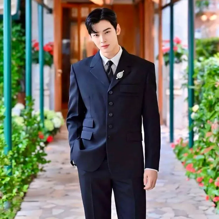 아스트로의 최신 사진