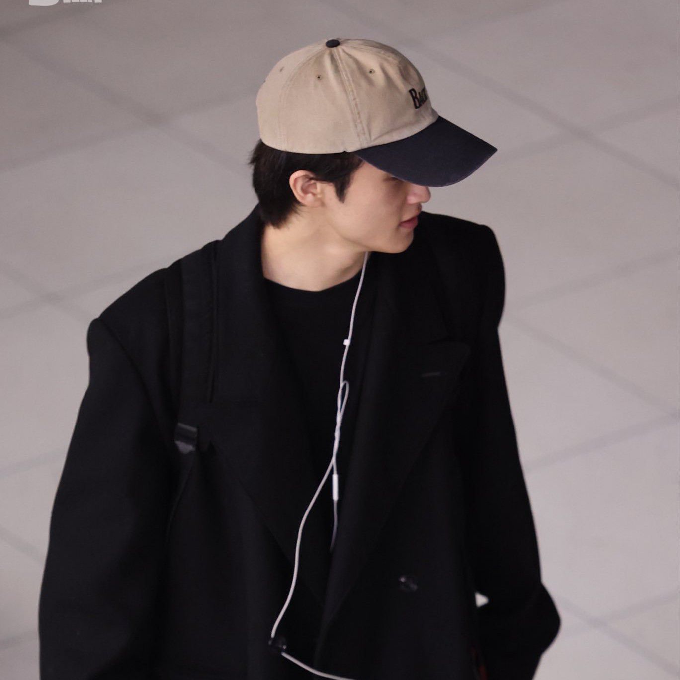 Behind-the-scenes cut of Mark (NCT 127, NCT DREAM)