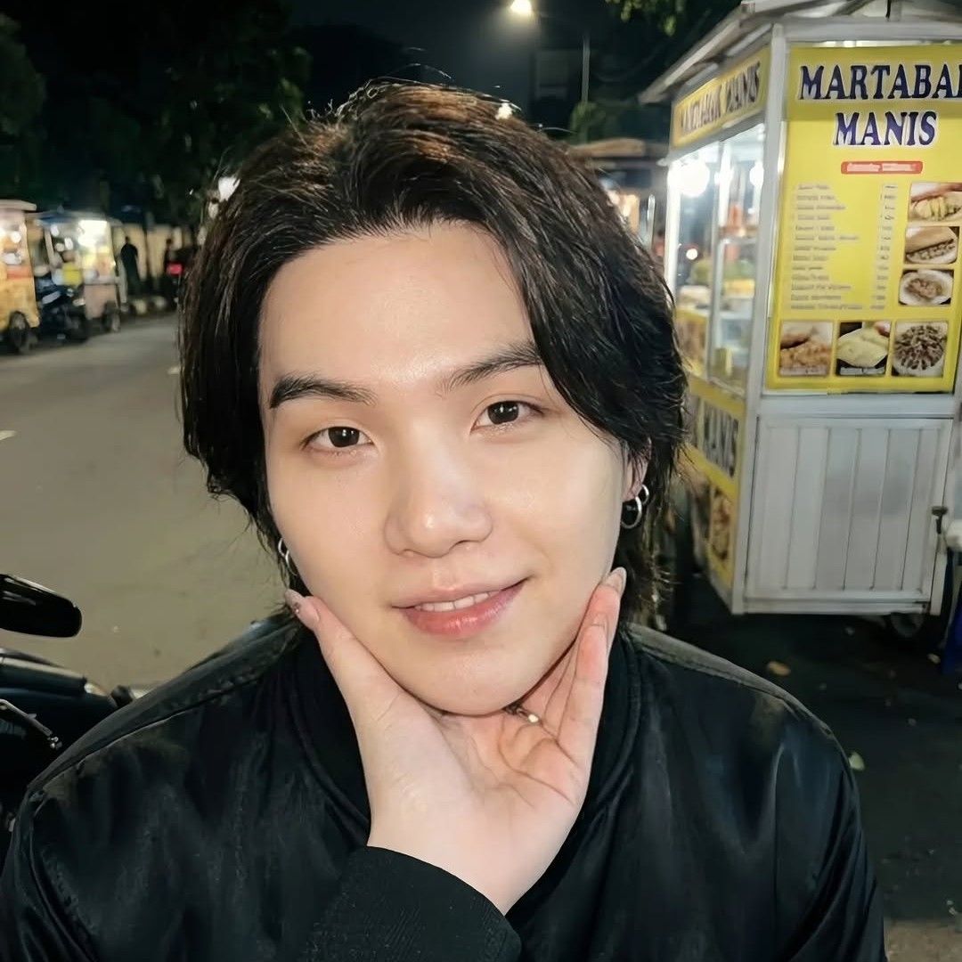 슈가 (방탄소년단) 최근 활동샷