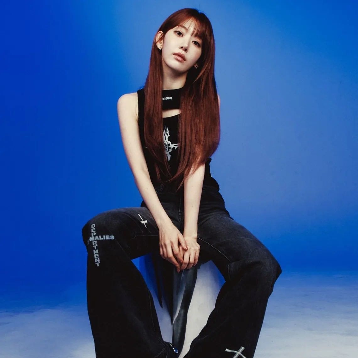 Recent activity shot of Sakura (LE SSERAFIM)