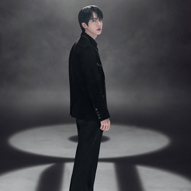 진 (방탄소년단)의 비하인드 컷