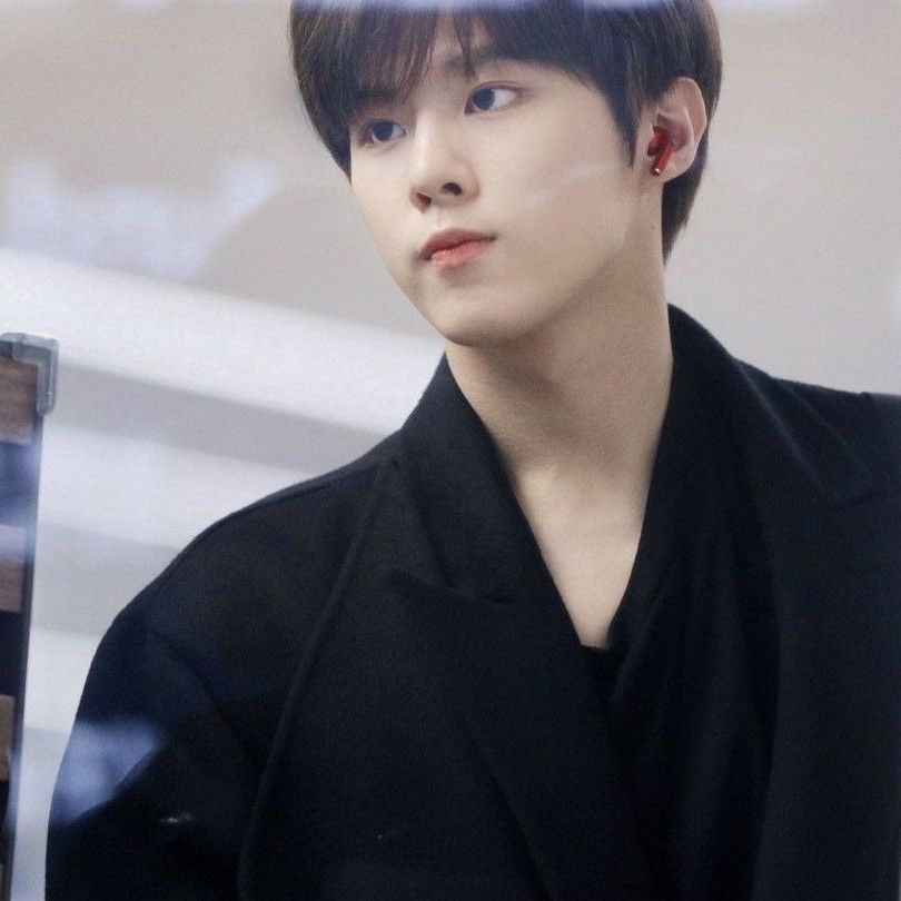 김우석의 비하인드 컷