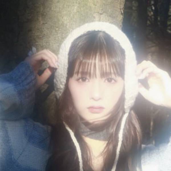 투표로 선정된 이시이 란의 인기 프로필 이미지