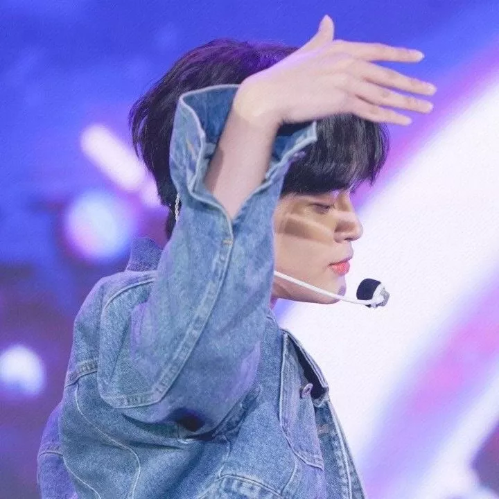 Behind-the-scenes cut of Lee Daehwi (AB6IX)