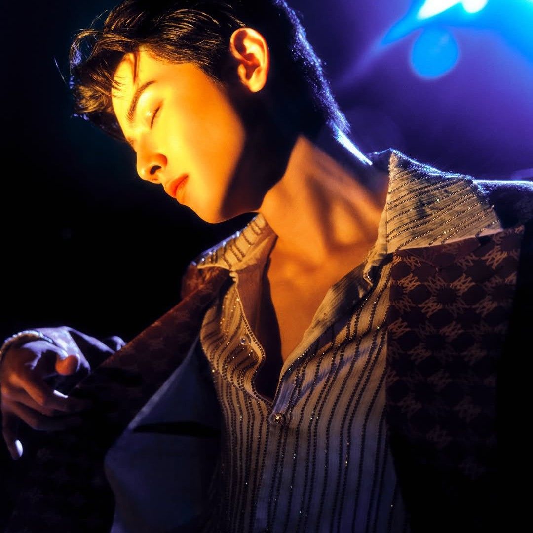 ASTRO的最新照片