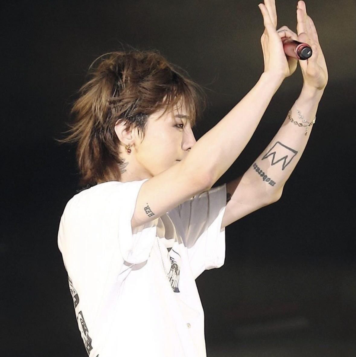 Behind-the-scenes cut of G-DRAGON (BIGBANG)