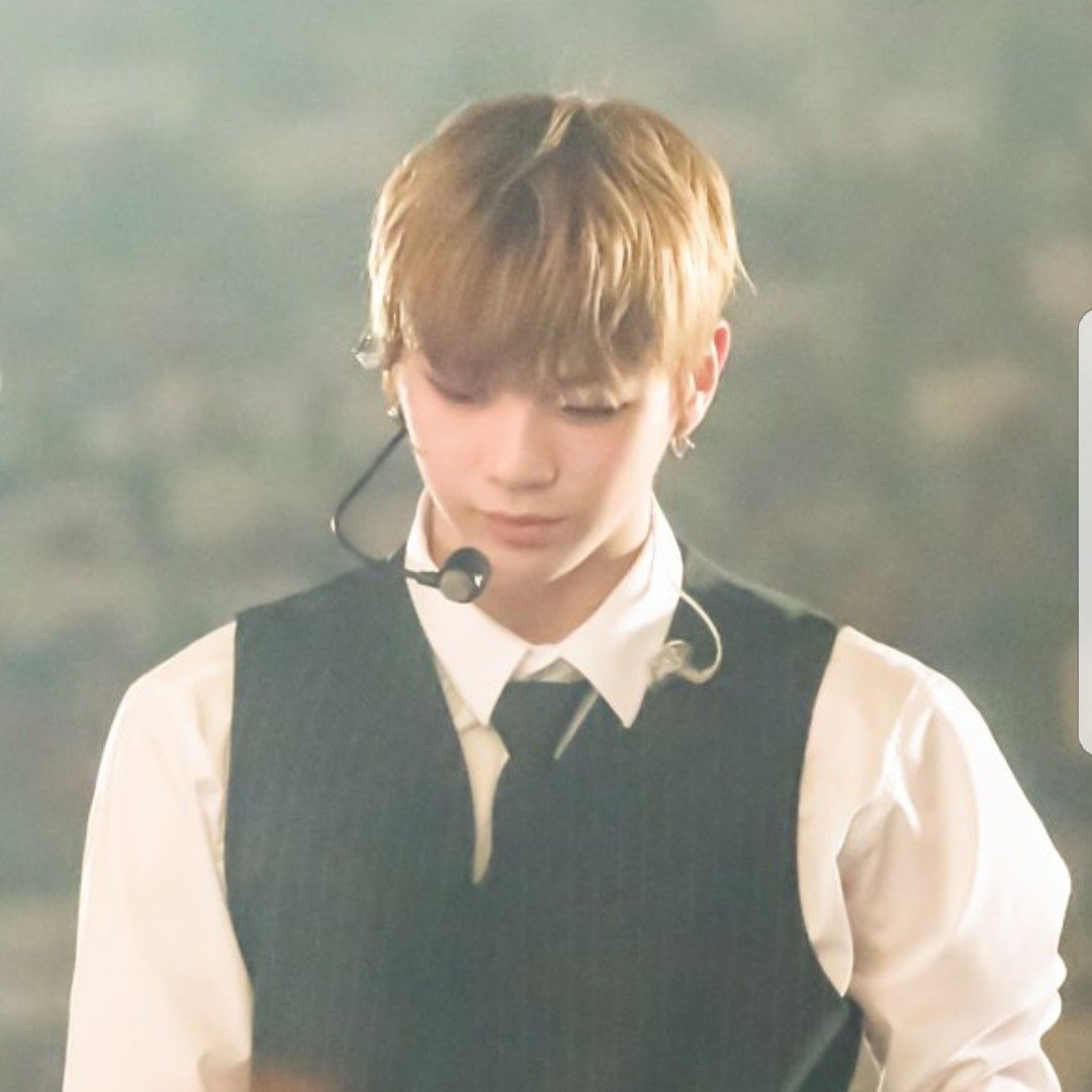 강다니엘의 최신 사진