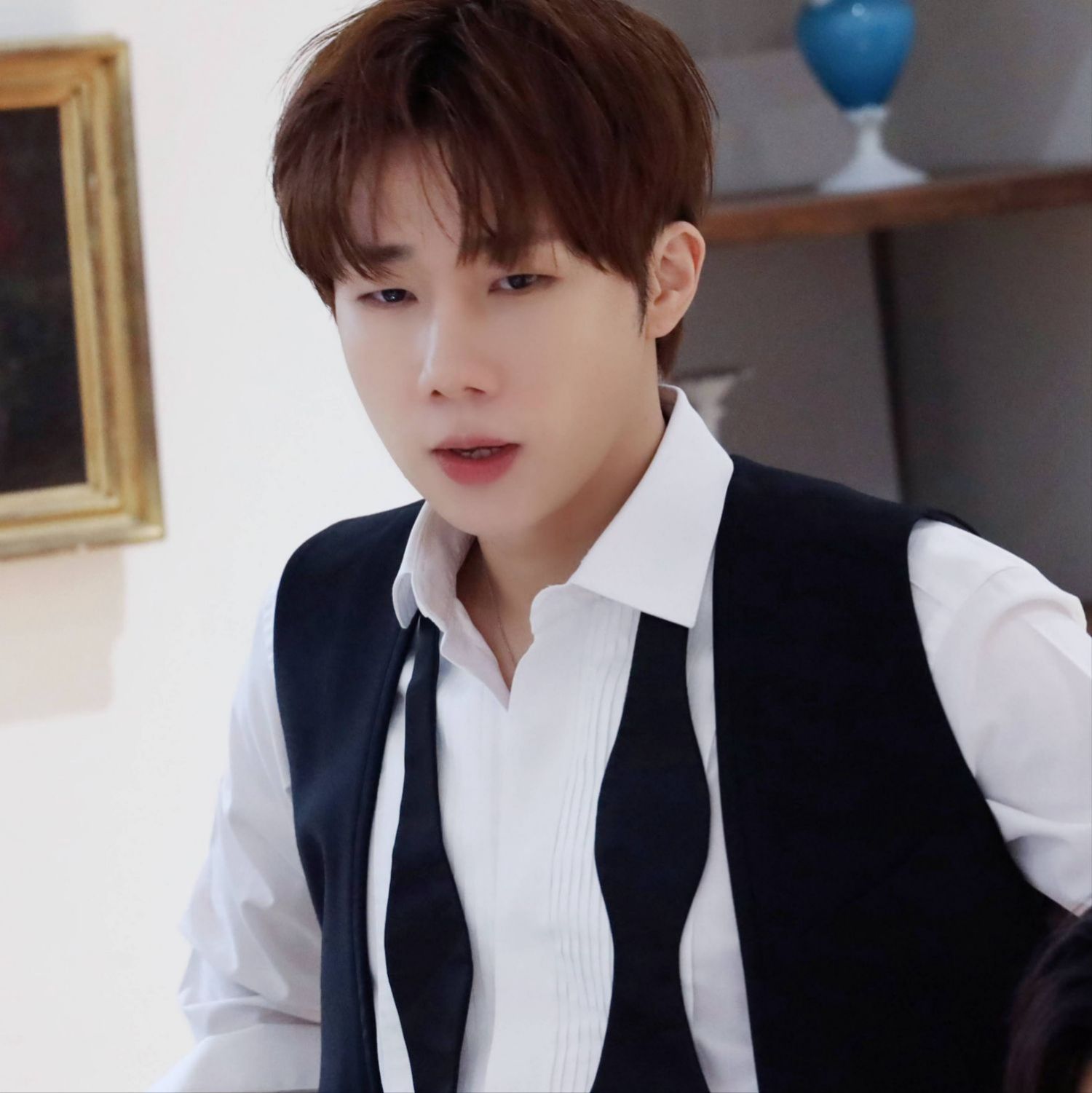 Recent activity shot of Sungkyu (INFINITE)
