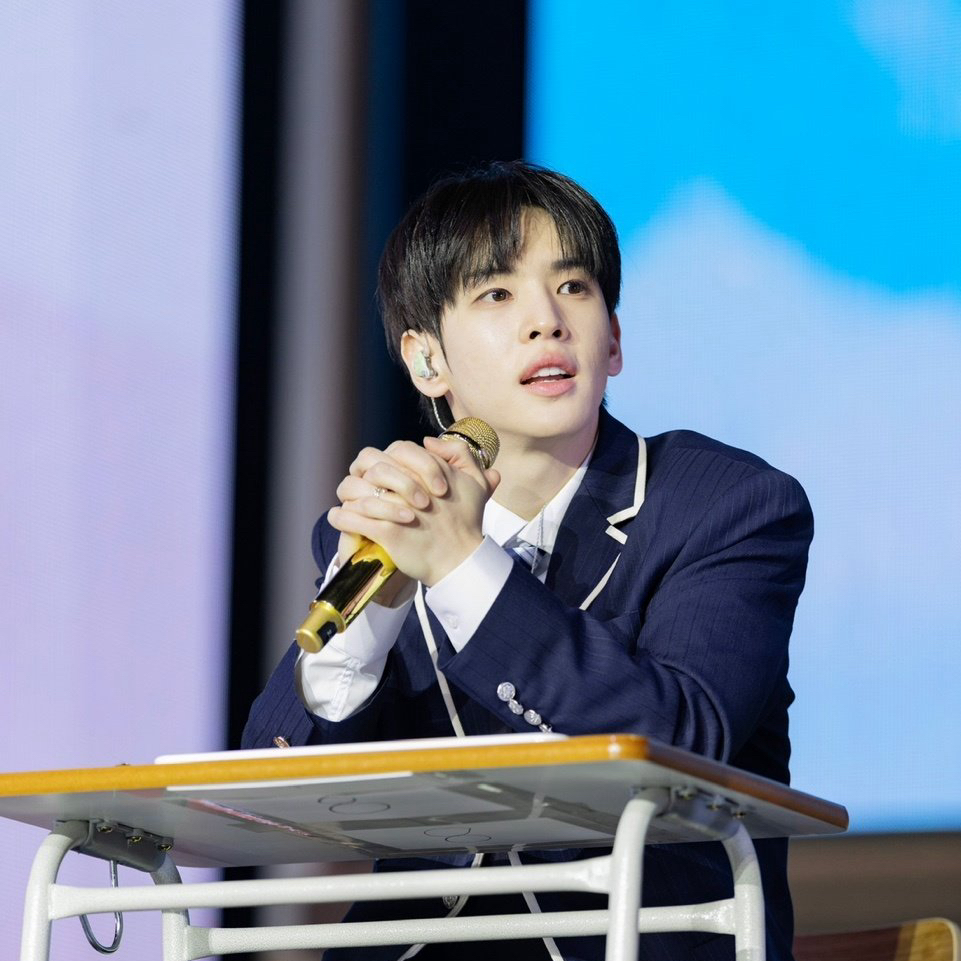 Behind-the-scenes cut of Allen (CRAVITY)