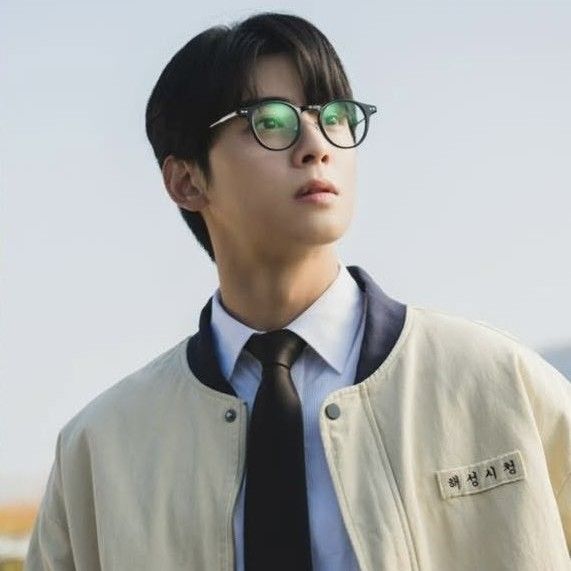 Recent activity shot of Eunwoo (ASTRO)