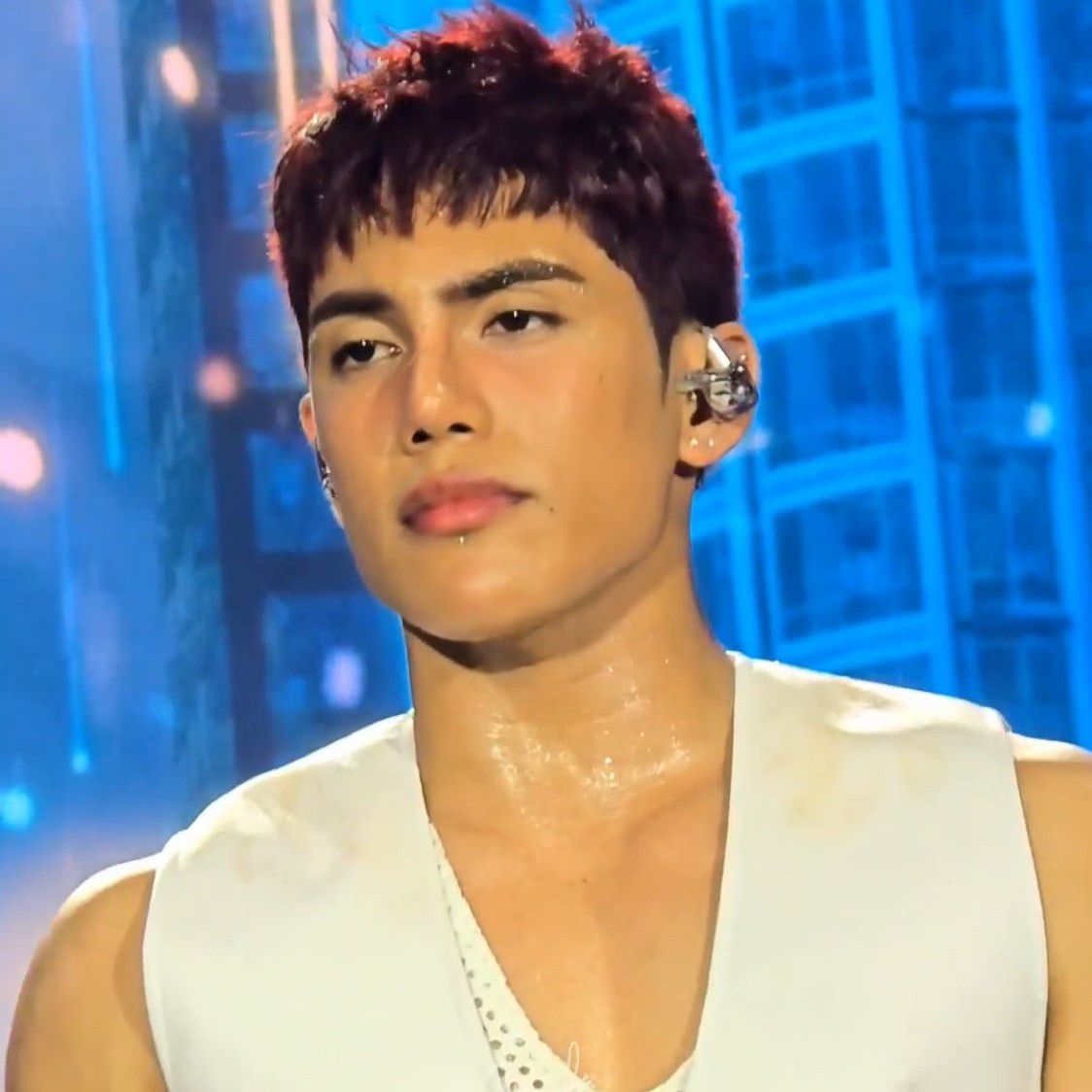 Behind-the-scenes cut of Stell (SB19)