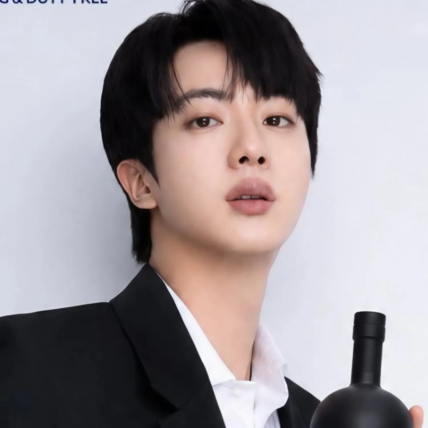 진 (방탄소년단)의 최신 사진