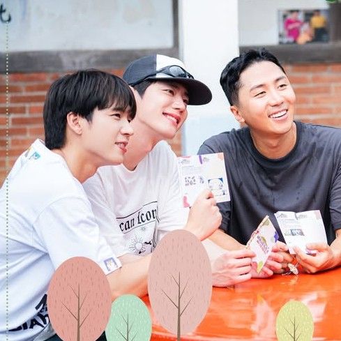 Behind-the-scenes cut of Lee Junyoung