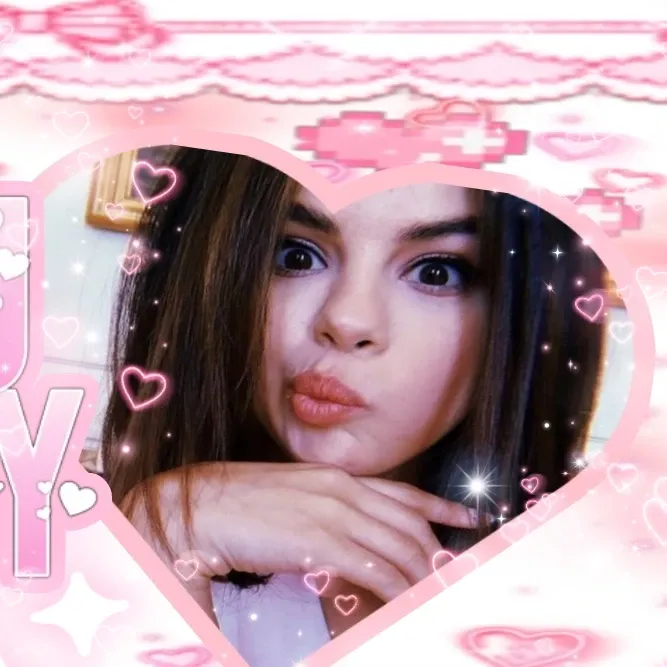 Behind-the-scenes cut of Selena Gomez