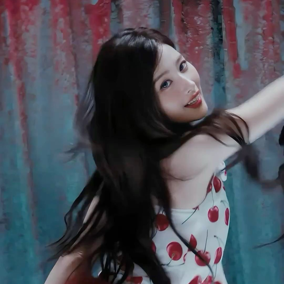 Sana (TWICE)粉絲拍下的瞬間