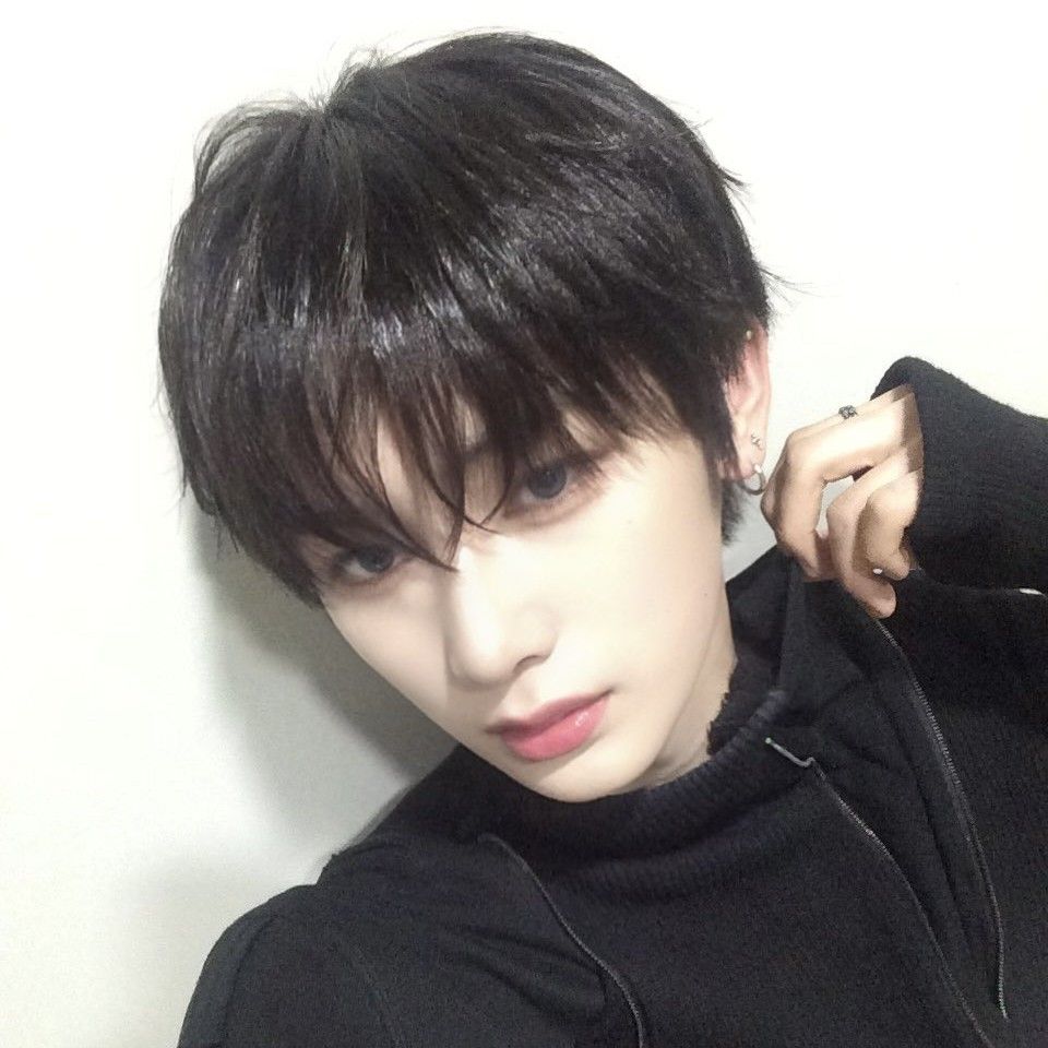 Latest photo of Zhou Anxin (ALPHA DRIVE ONE)